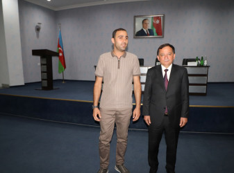 İcra başçısı Qazaxda səfərdə olan “Gənc alimlərin yay düşərgəsi”nin iştirakçıları ilə görüşüb