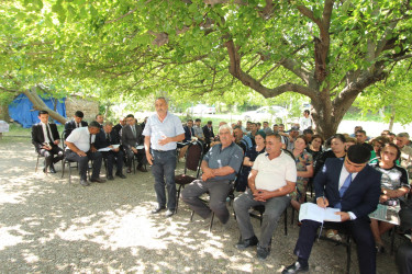 Qazaxda icra başçısının iyun ayı üzrə vətəndaşlarla keçirilən növbəti səyyar görüşü rayonun Abbasbəyli kəndində olub