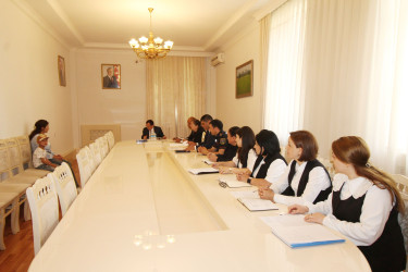 İcra başçısı vətəndaşları fərdi qəbul edərək müraciətlərini dinləyib