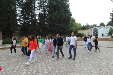 Qazaxda dərslərə başlayan ADA Universitetinin Azərbaycan dilindəki yeni magistr proqramının tələbələri rayonun görməli yerlərinə ekskursiya ediblər