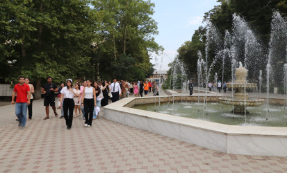 Qazaxda səfərdə olan “Gənc alimlərin yay düşərgəsi”nin iştirakçıları rayonun görməli yerlərinə ekskursiya ediblər