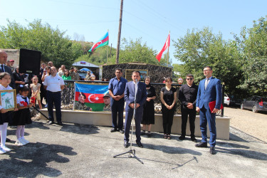 Qazaxda Vətən müharibəsi şəhidinin doğum günündə adını əbədiləşdirən bulaq-abidə kompleksinin açılışı olub