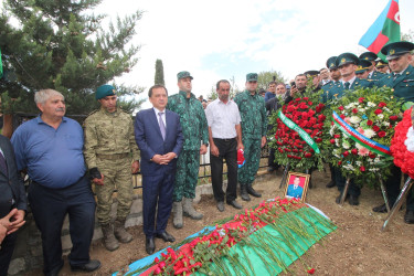 Qazaxda şəhid baş gizir Azər Məmmədov doğulduğu Kəmərli kəndində son mənzilə yola salındı