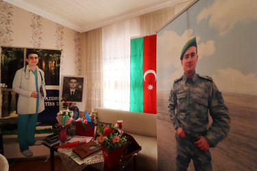 Qazaxda Vətən müharibəsinin həkim şəhidi peşə bayramında məzarı başında yad edilib