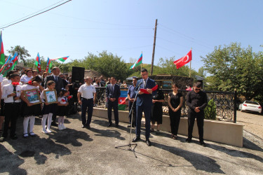 Qazaxda Vətən müharibəsi şəhidinin doğum günündə adını əbədiləşdirən bulaq-abidə kompleksinin açılışı olub