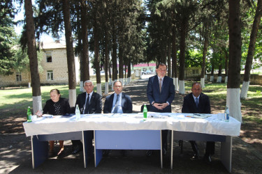 Qazaxda icra başçısının iyun ayı üzrə vətəndaşlarla keçirilən ilk səyyar görüşü rayonun Orta Salahlı kəndində olub
