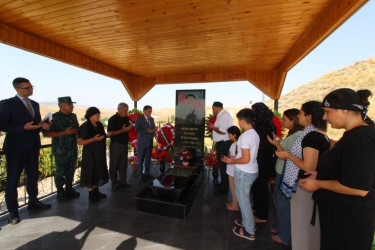 Qazaxda Tovuz döyüşlərinin qəhrəmanı şəhid mayor Namiq Əhmədovun ildönümündə xatirəsi yad olunub