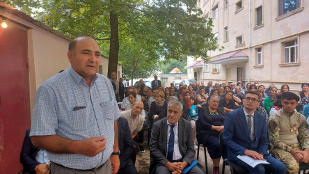 Qazaxda icra başçısı tərəfindən keçirilən növbəti səyyar görüş Nəriman Nərimanov yaşayış massivi 1,2,3 və 49 saylı binalarda yaşayan sakinlərlə olub