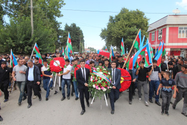 Qazaxda şəhid gizir Azad Kərimov doğulduğu Daş Salahlı kəndində torpağa tapşırılıb