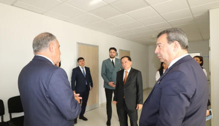 Millət vəkili Səməd Seyidov və icra başçısı Rəcəb Babaşov səhiyyə işçiləri ilə görüşüb