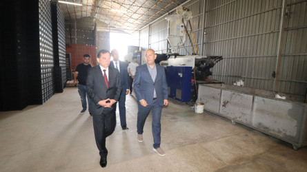 İcra başçısı “Əsədoğlu Group” MMC-yə məxsus müəssisənin təsərrüfat sahəsinin fəaliyyəti ilə tanış olub