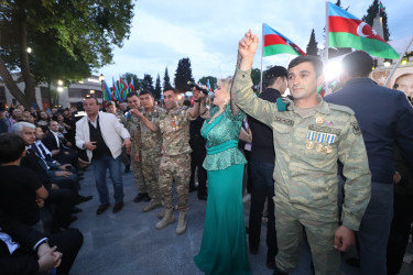 Qazaxda Ulu Öndər Heydər Əliyevin 100 illik yubileyinə həsr olunmuş möhtəşəm konsert təşkil olunub