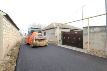 Qazax şəhərində yeni asfalt örtüyü vurulan Yunis Kazımov küçəsindən - FOTOLAR