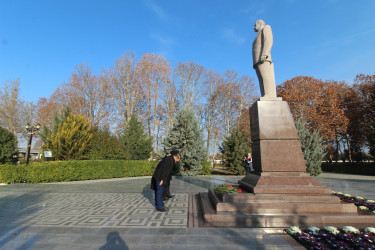 Gəncə Apellyasiya Məhkəməsinin sədri Mirbahəddin Hüseynov Qazaxda vətəndaşları qəbul edib