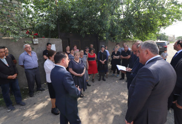 İcra başçısı vətəndaşların müraciəti ilə yerində tanış olub