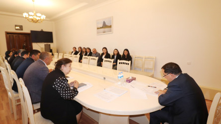 Qazax RİH-də keçirilən fərdi qəbulda icra başçısı vətəndaşların müraciətlərini dinləyib