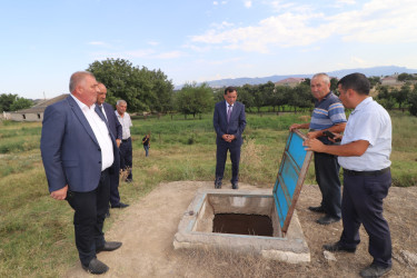 İcra başçısı Daş Salahlı kənd sakinlərinin su təminatının yaxşılaşdırılması istiqamətində görülən işlərlə yerində maraqlanıb