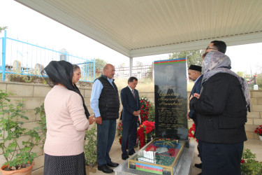 Qazaxda 27 Sentyabr - Anım Günü ərəfəsində Vətən yolunda canlarından keçən Şəhidlər məzarları başında yad olunub