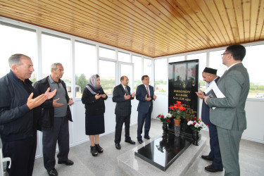 Qazaxda icra başçısı 27 Sentyabr - Anım Günü ərəfəsində Vətən müharibəsi şəhidlərinin məzarlarını ziyarət edib