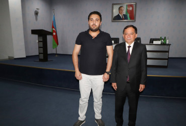 İcra başçısı Qazaxda səfərdə olan “Gənc alimlərin yay düşərgəsi”nin iştirakçıları ilə görüşüb