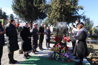 Qazaxda 31 dekabr - Dünya Azərbaycanlılarının Həmrəyliyi Günü və Yeni il bayramı ərəfəsində şəhidlərin məzarları ziyarət edilib