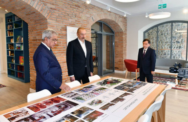 Prezident İlham Əliyev Qazax Müəllimlər Seminariyası ADA Universiteti Qazax Mərkəzində yaradılan şəraitlə tanış olub