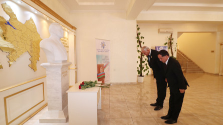 Qazaxda “15 iyun - Milli Qurtuluş Günü Azərbaycanın şanlı dövlətçilik tarixinə qızıl hərflərlə yazılan bir gündür!” mövzusunda tədbir keçirilib