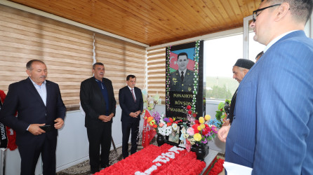 Qazaxda icra başçısı 27 Sentyabr - Anım Günü ərəfəsində Vətən müharibəsi şəhidlərinin məzarlarını ziyarət edib