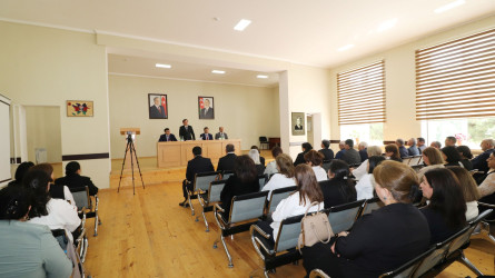 Qazaxda təhsil işçilərinin iştirakı ilə iclas keçirilib