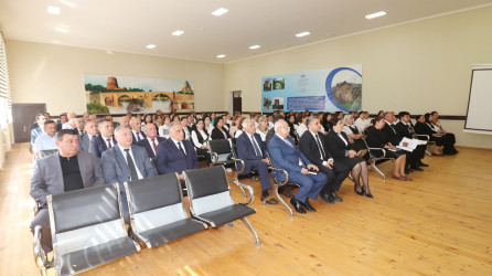 Qazaxda təhsil işçilərinin iştirakı ilə iclas keçirilib