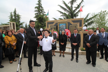 Qazaxda “Azərbaycan Bayrağı” ordenli Vətən müharibəsi şəhidinin adını əbədiləşdirən bulaq-abidə kompleksinin açılışı olub