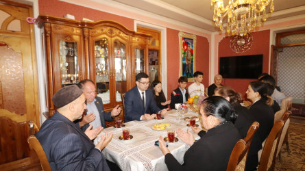 Vətən müharibəsində adını tarixə yazdıran şəhid gizir Amid Məmmədovun ailəsi ziyarət olunub