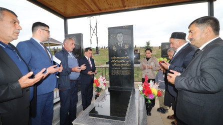 Qazaxda 27 Sentyabr - Anım Günü ərəfəsində Vətən müharibəsi şəhidlərinin məzarları ziyarət olunub