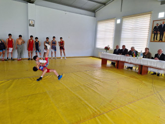 Qazaxda Ulu Öndər Heydər Əliyevin anadan olmasının 102-ci ildönümünə həsr olunmuş yeniyetmələr arasında Yunan-Roma güləşi üzrə rayon turnirinin final mərhələsi keçirilib