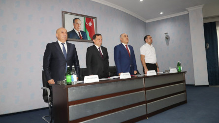 İcra başçısı Qazaxda səfərdə olan “Gənc alimlərin yay düşərgəsi”nin iştirakçıları ilə görüşüb