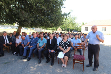 İcra başçısının vətəndaşlarla keçirilən növbəti səyyar görüşü Dəmirçilər kəndində olub