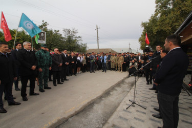 Bu gün döyüş yoldaşlarının "Qara qartal" ləqəbi verdiyi “Azərbaycan Bayrağı” ordenli kiçik gizir Röyal Mədətovun adını əbədiləşdirən ikinci bulağın açılışı olub 