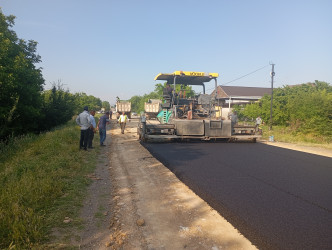 Qazaxda daha bir avtomobil yoluna yeni asfalt örtüyü vurulur. İcra başçısı görülmüş işlərlə yerində tanış olub – FOTOLAR