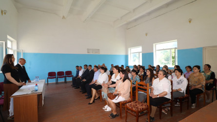 Millət vəkili Ülviyyə Ağayeva bu gün Qazax rayonunun Xanlıqlar kəndində sakinlərlə görüşüb