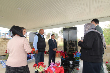 Qazaxda 27 Sentyabr - Anım Günü ərəfəsində Vətən yolunda canlarından keçən Şəhidlər məzarları başında yad olunub