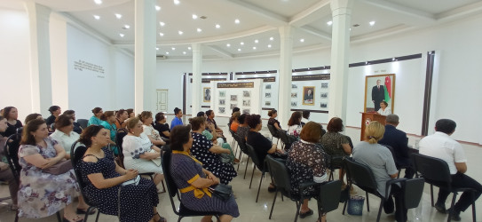 “Müstəqil Azərbaycan dövlətinin dil siyasətinin banisi Heydər Əliyev və bu siyasətə sadiqlik” mövzusunda tədbir keçirilib