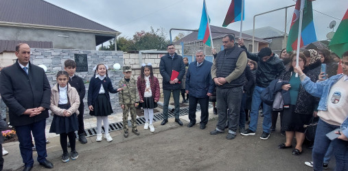 Qazaxın Ağköynək kəndində Birinci Qarabağ müharibəsi şəhidi Fazil Süleymanovun xatirəsinə inşa edilmiş bulağın açılışı olub