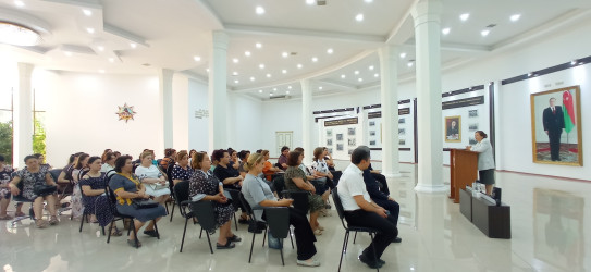 “Müstəqil Azərbaycan dövlətinin dil siyasətinin banisi Heydər Əliyev və bu siyasətə sadiqlik” mövzusunda tədbir keçirilib