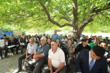 Qazaxda icra başçısının iyun ayı üzrə vətəndaşlarla keçirilən növbəti səyyar görüşü rayonun Abbasbəyli kəndində olub
