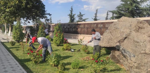 Qazaxda 27 Sentyabr – Anım Günü ərəfəsində Şəhidlər xiyabanları və qəbiristanlıqlarda iməcilik keçirilib