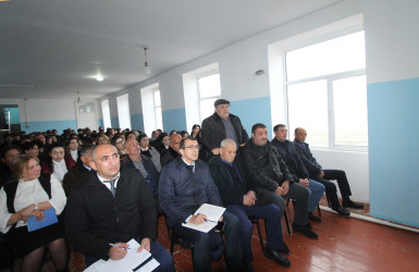 İcra başçısının növbəti səyyar görüşü Qazaxın sərhəd kəndi olan Cəfərlidə yaşayan sakinlərlə olub