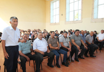 Qazaxda icra başçısının növbəti səyyar görüşü rayonun sərhəd kəndi olan Cəfərlidə yaşayan sakinlərlə keçirilib