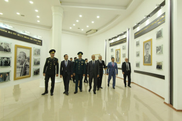 Qazaxda 1 oktyabr - Prokurorluq işçilərinin peşə bayramı münasibətilə Ulu Öndər Heydər Əliyevin abidəsi ziyarət olunub