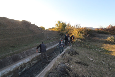 İcra başçısı kəndlərdə arx və kanallarda aparılan təmizlik işlərinin mövcud vəziyyəti ilə maraqlanıb