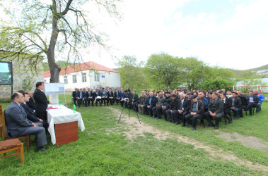 Qazaxda icra başçısının aprel ayı üzrə vətəndaşlarla keçirilən sonuncu səyyar görüşü sərhəd kəndi Fərəhlidə yaşayan sakinlərlə olub